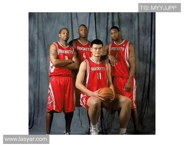 姚明与琼斯的篮球人生对话：跨越文化的友谊与挑战