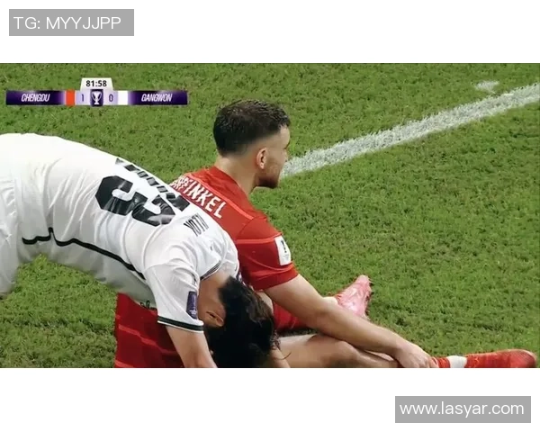 意甲焦点战巴黎圣日耳曼与曼联互交白卷战术解析引发全场热议 意甲焦点战巴黎圣日耳曼与曼联互交白卷战术解析引发全场热议