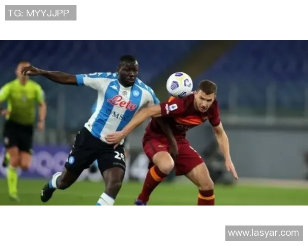 英超激战：那不勒斯凭乌龙球险胜本菲卡全场沸腾